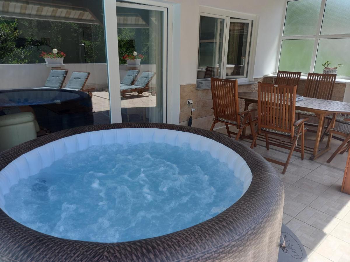Vila Brig 108 - Private Swimming Pool And Jacuzzi Rijeka Ngoại thất bức ảnh